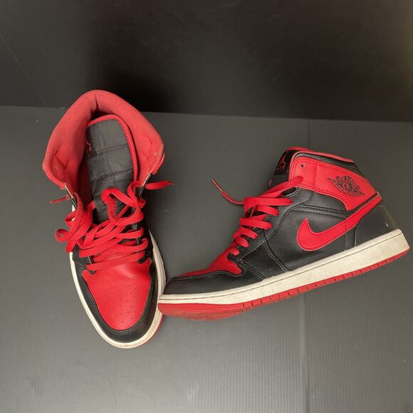 Jordan 1 Mid Alternate Bred 2022 Black/Red Men’s Size 10